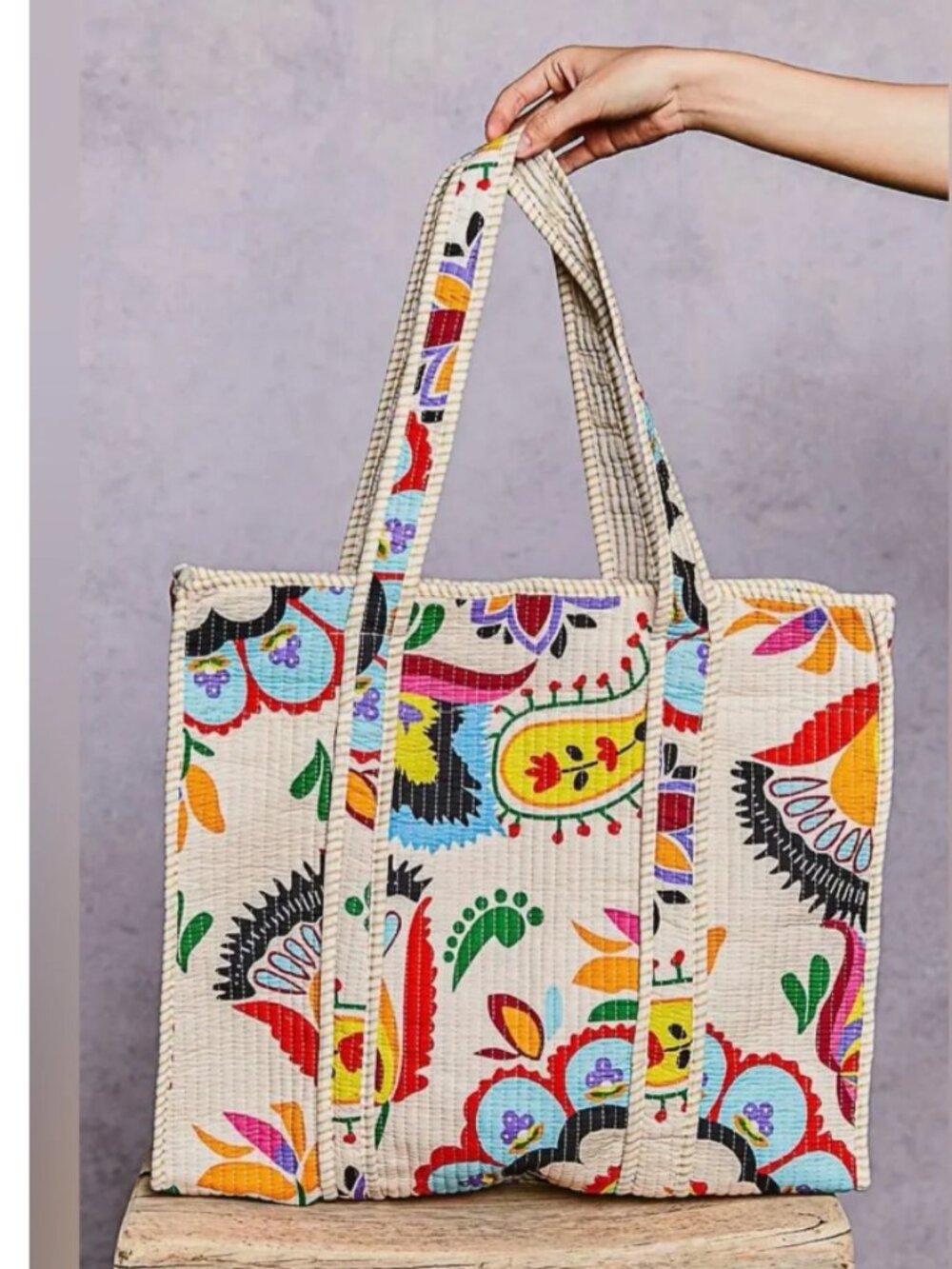 POL Multicolor Floral Quilted Tote in Cream Base Shoulder Bag Cotton, Beach Bag
